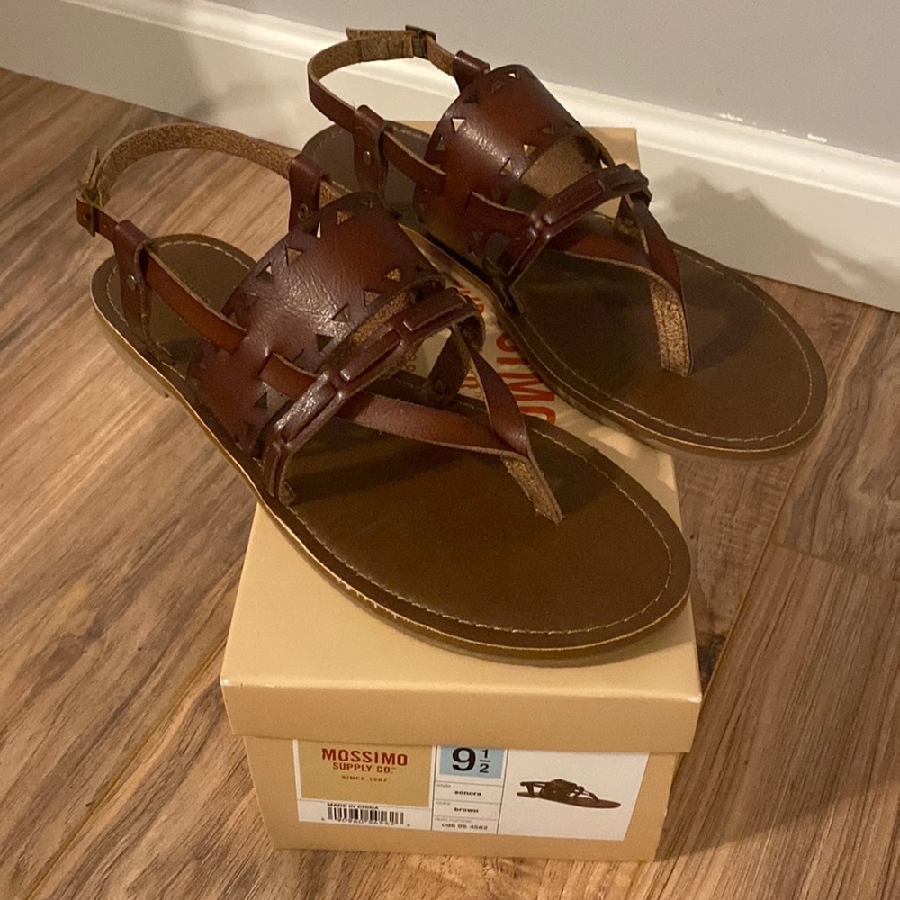 Mossimo sandals size 9.5-worn twice